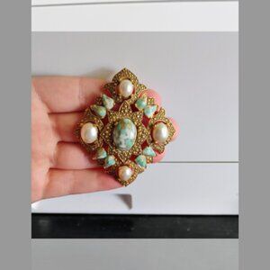 Vintage Sarah Coventry brooch